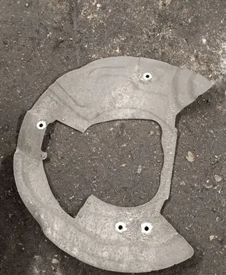 BMW X5 F15 Front brake disc dust cover plate 