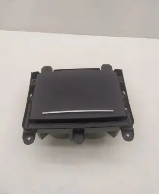 Cup holder front