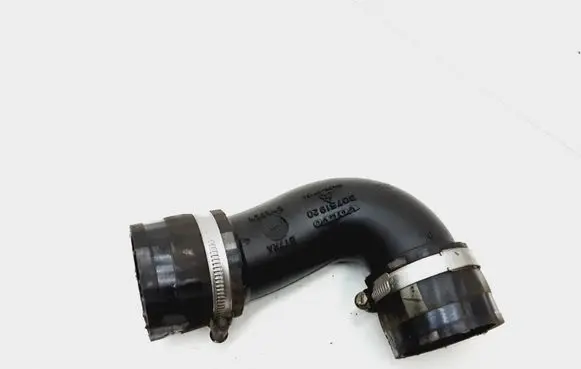 Volvo XC60 Intercooler hose/pipe 30751920