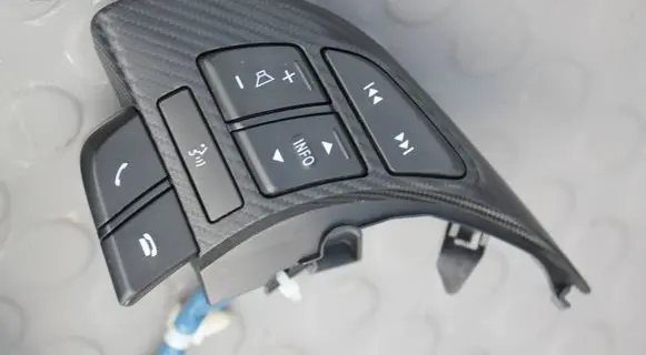 Multifunctional control switch/knob