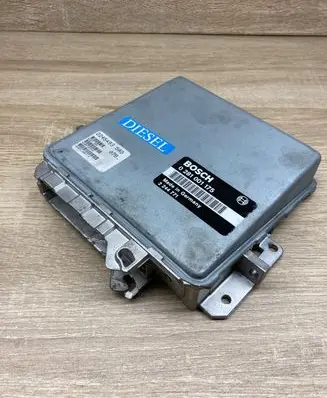 BMW 5 E34 Engine control unit/module ECU 2244771 0281001175