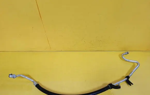 Toyota Corolla Verso E121 Air conditioning (A/C) pipe/hose 