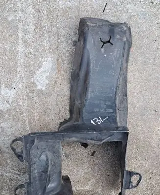 Audi A6 S6 C6 4F Intercooler air channel guide 4F0145333B