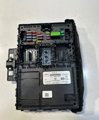 Ford Focus Fuse module JX6T15604BCD