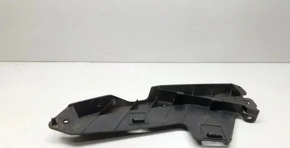 Volvo V70 Front bumper mounting bracket 30796388