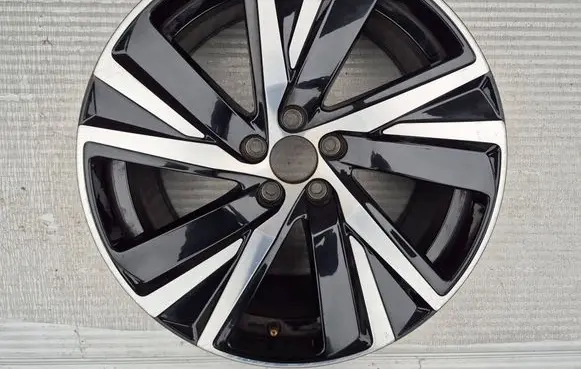 Volvo S90, V90 R19 alloy rim 32243394