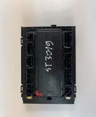 Lexus RX 450H Other control units/modules 8272148040
