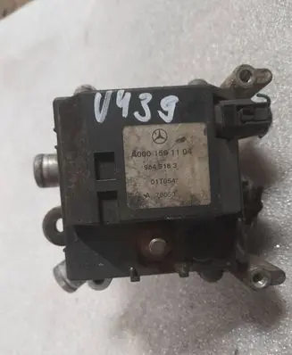 Mercedes-Benz S W220 Electric engine pre-heating system (optional) a0001591104 0001591104
