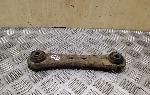 Volvo XC70 Rear control arm
