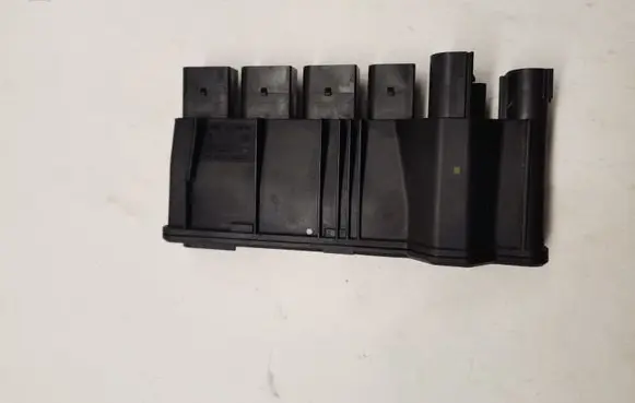 BMW 7 G11 G12 Current control relay 8583091