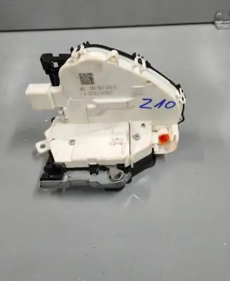 Audi A3 S3 8V Front door lock 8X1837015D