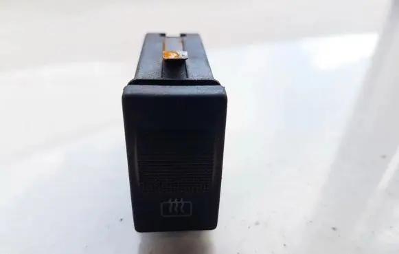 Windscreen/window heater switch