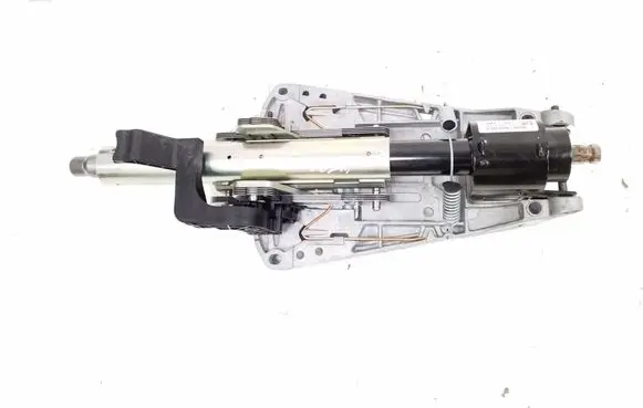 Mercedes-Benz SLK R172 Steering column universal joint A1724600216
