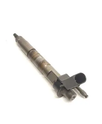BMW 5 F10 F11 Fuel injector 7805428