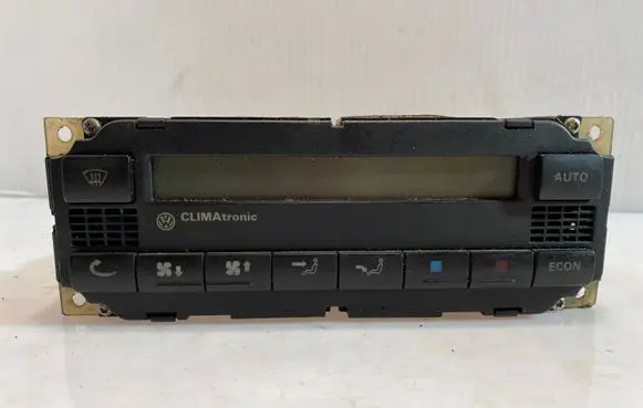 Volkswagen PASSAT B5 Climate control unit 3B2907044B 5HB00761711