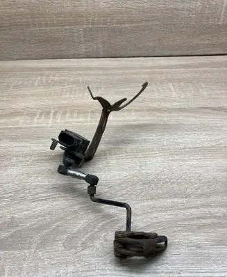 Peugeot 407 Front height sensor lever 1307213000