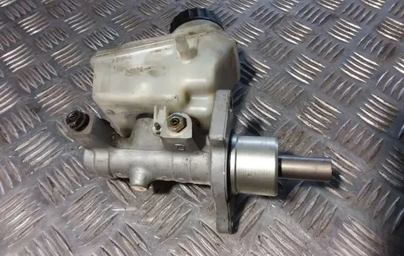 BMW 3 E46 Master brake cylinder 03350884451