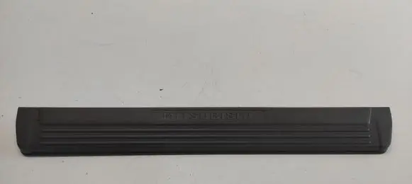 Mitsubishi Pajero Front sill trim cover