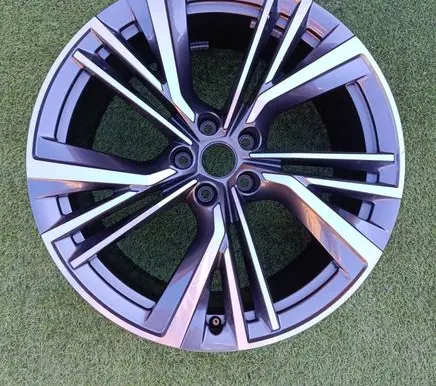 Skoda Enyaq iV R20 alloy rim 5LA601023