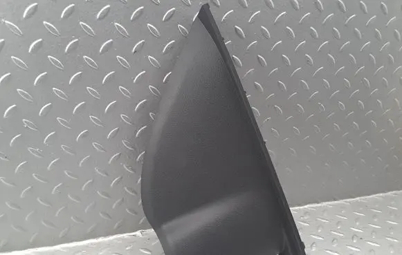 Dashboard side end trim