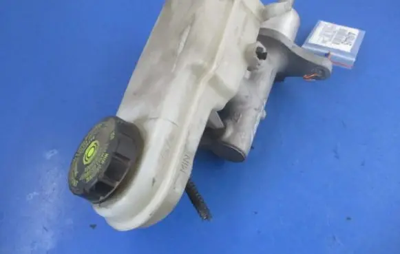 Mitsubishi Colt CZ3 Master brake cylinder