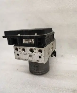 Land Rover Discovery 4 - LR4 ABS Pump BH422C405AE