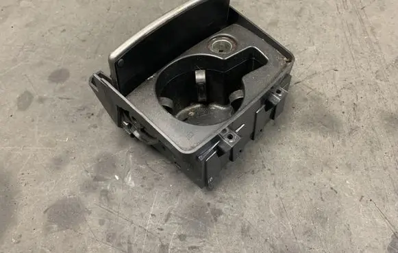 Cup holder front