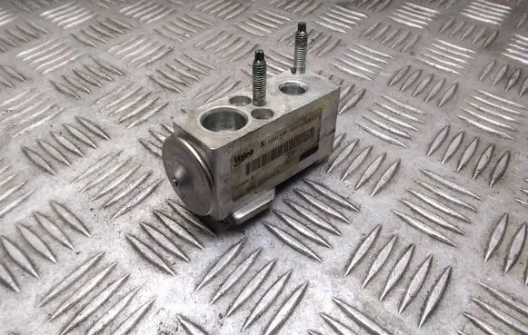 Air conditioning (A/C) expansion valve