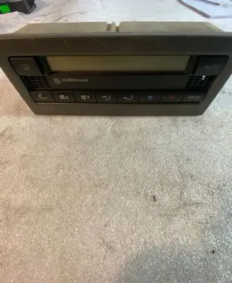 Volkswagen PASSAT B5 Climate control unit 1J2907044A 5HB00761701