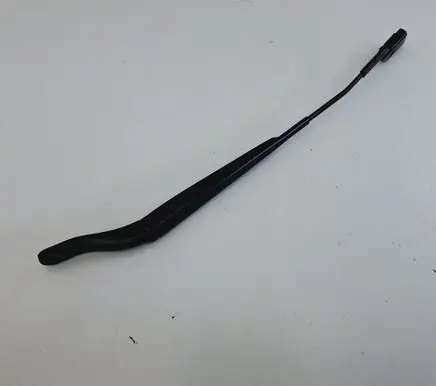 Peugeot 2008 II Windshield/front glass wiper blade 9822931680