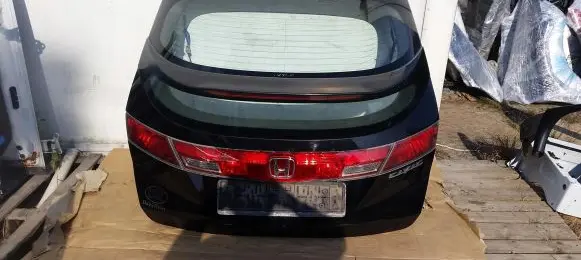 Honda Civic Tailgate/trunk/boot lid 46847dewc