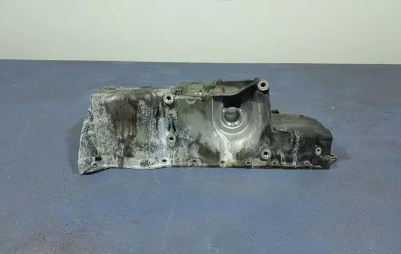 BMW M4 F82 F83 Oil sump 8053425