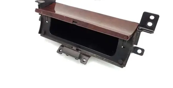 Suzuki Grand Vitara II Car ashtray 1V7X1 051112