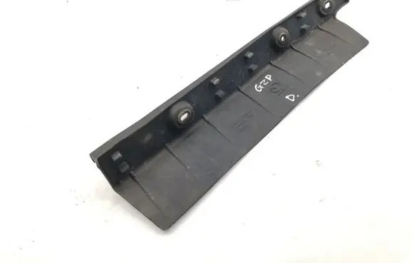 Mazda CX-3 Fender end trim D10E56915