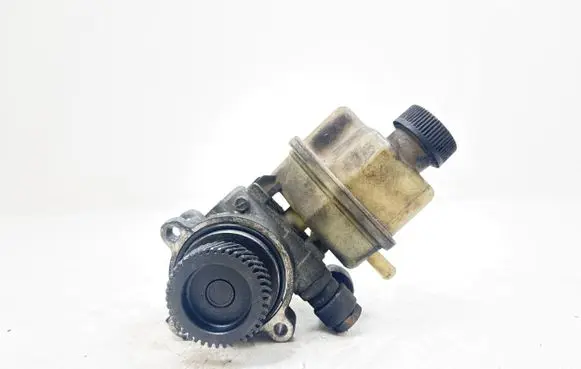 Mazda 6 Power steering pump
