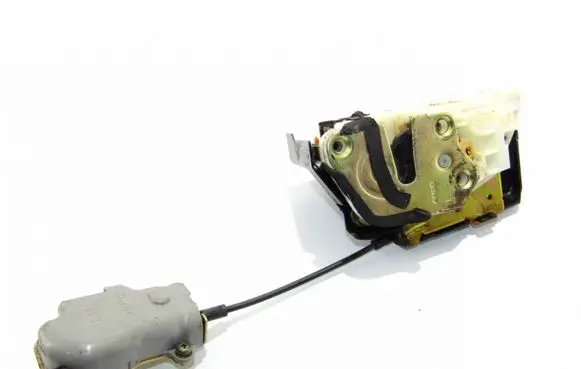 Mitsubishi Pajero Front door lock