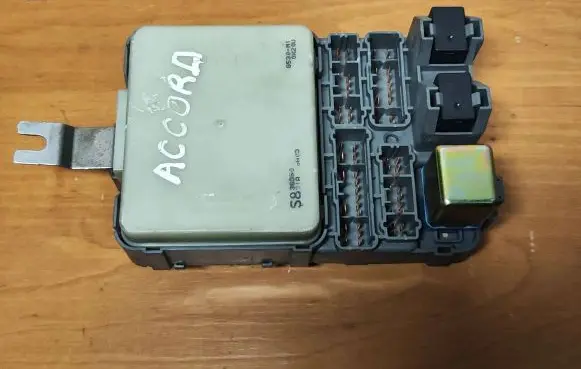 Honda Accord Fuse module 3821AS1AS510 120715101701