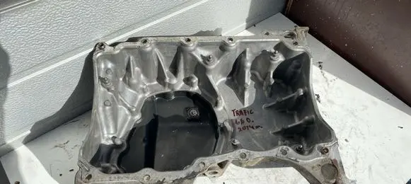 Renault Trafic III (X82) Oil sump 110179801R