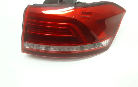 Volkswagen PASSAT B8 Rear/tail lights 3G9945312