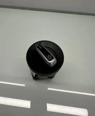 Volkswagen Jetta VI Light switch 5C6941531C
