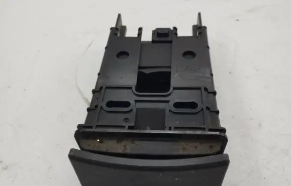 Nissan X-Trail T30 Cup holder back 96965eq000