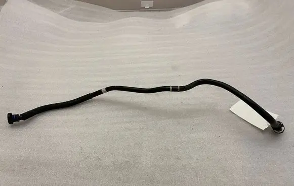 BMW 3 F30 F35 F31 Vacuum line/pipe/hose 8608036