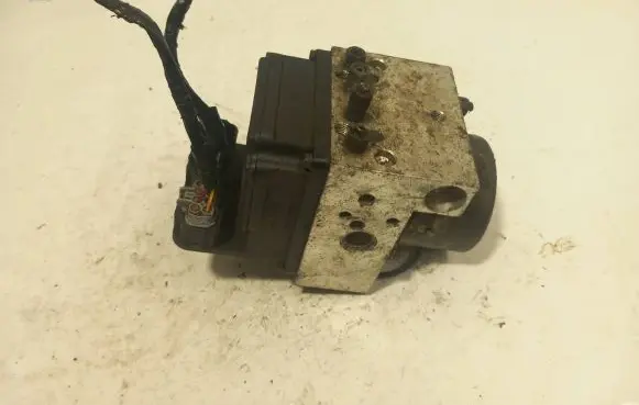 Nissan X-Trail T30 ABS Pump 47600AR005 3617E0226