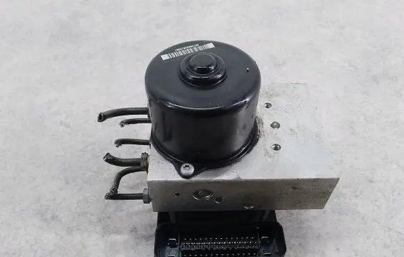 Mercedes-Benz CLK A209 C209 ABS Pump 