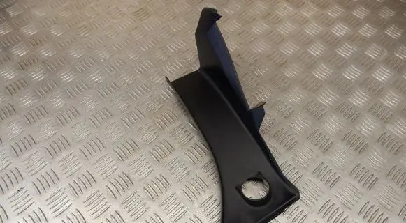 Tesla Model S Rear light trim 100667500F