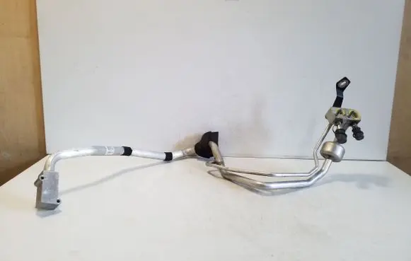 Volvo XC60 Air conditioning (A/C) pipe/hose 31694238