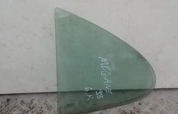 Rear vent window glass