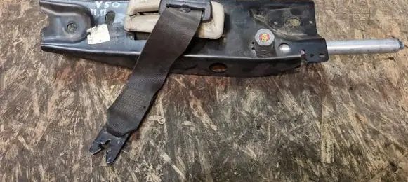 Volvo V70 Front seatbelt