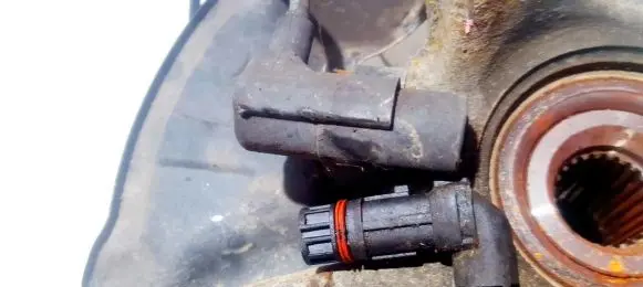 Mercedes-Benz A W168 ABS brake wheel speed sensor 0265006367 a1685400117