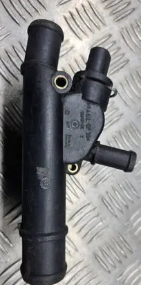 Volkswagen PASSAT B6 Engine coolant pipe/hose 038121133 PA66GF30